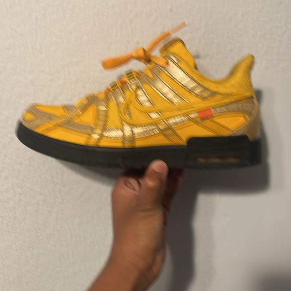 Nike Air Rubber Dunk Off-White University Gold - Picture 5 of 5